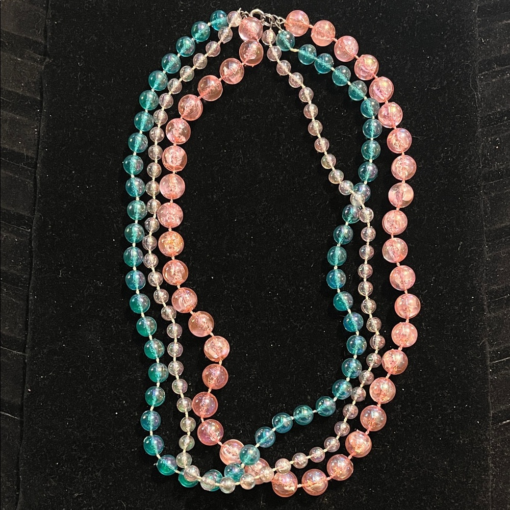 Elegant Multicolor Beaded Necklace
